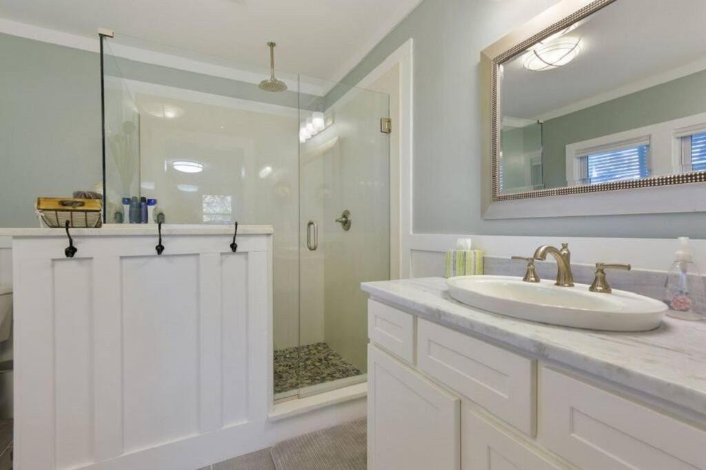 Shady Oaks Beach House With Beautiful Ocean Views! Гълфпорт Екстериор снимка